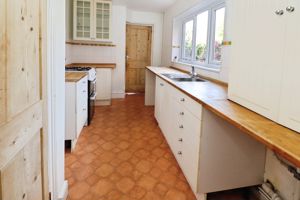 Ladysmith Avenue - click for photo gallery